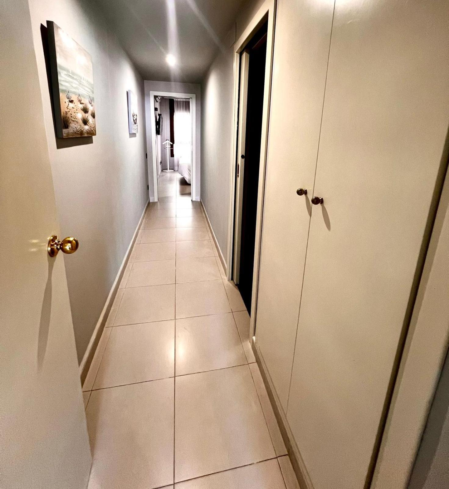 Apartaments Voramar Кембрилс Екстериор снимка
