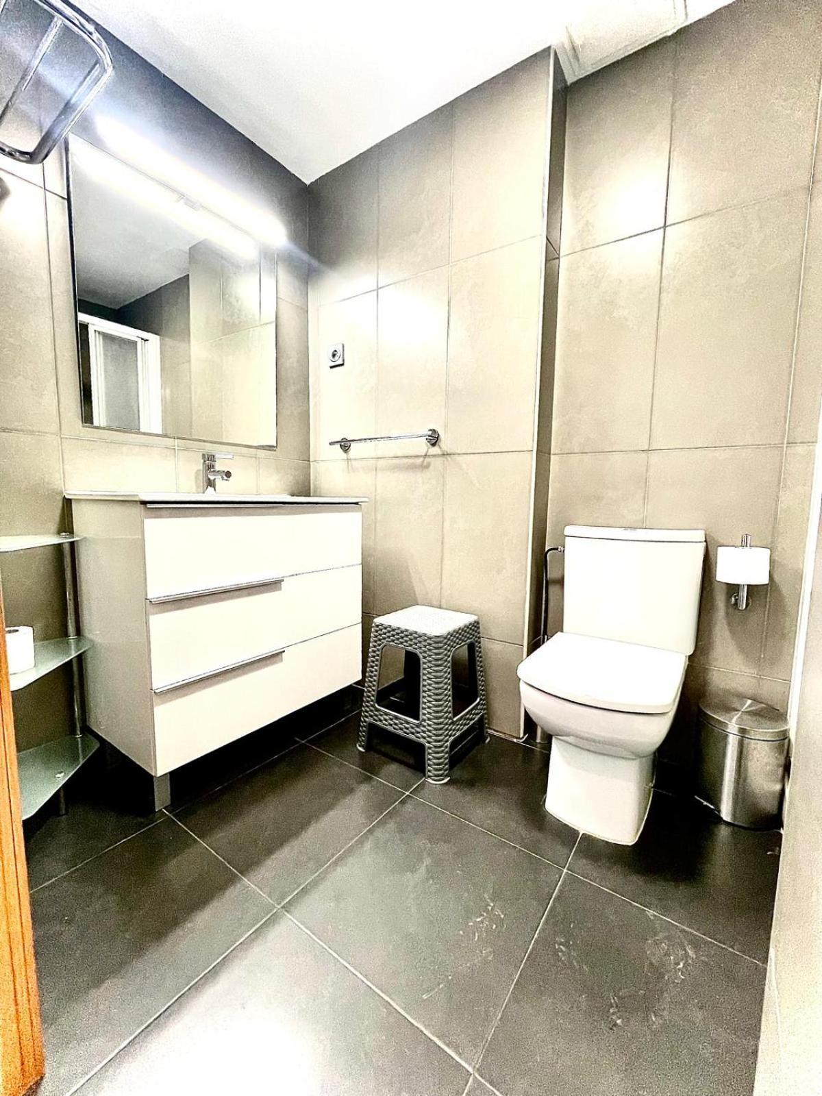 Apartaments Voramar Кембрилс Екстериор снимка
