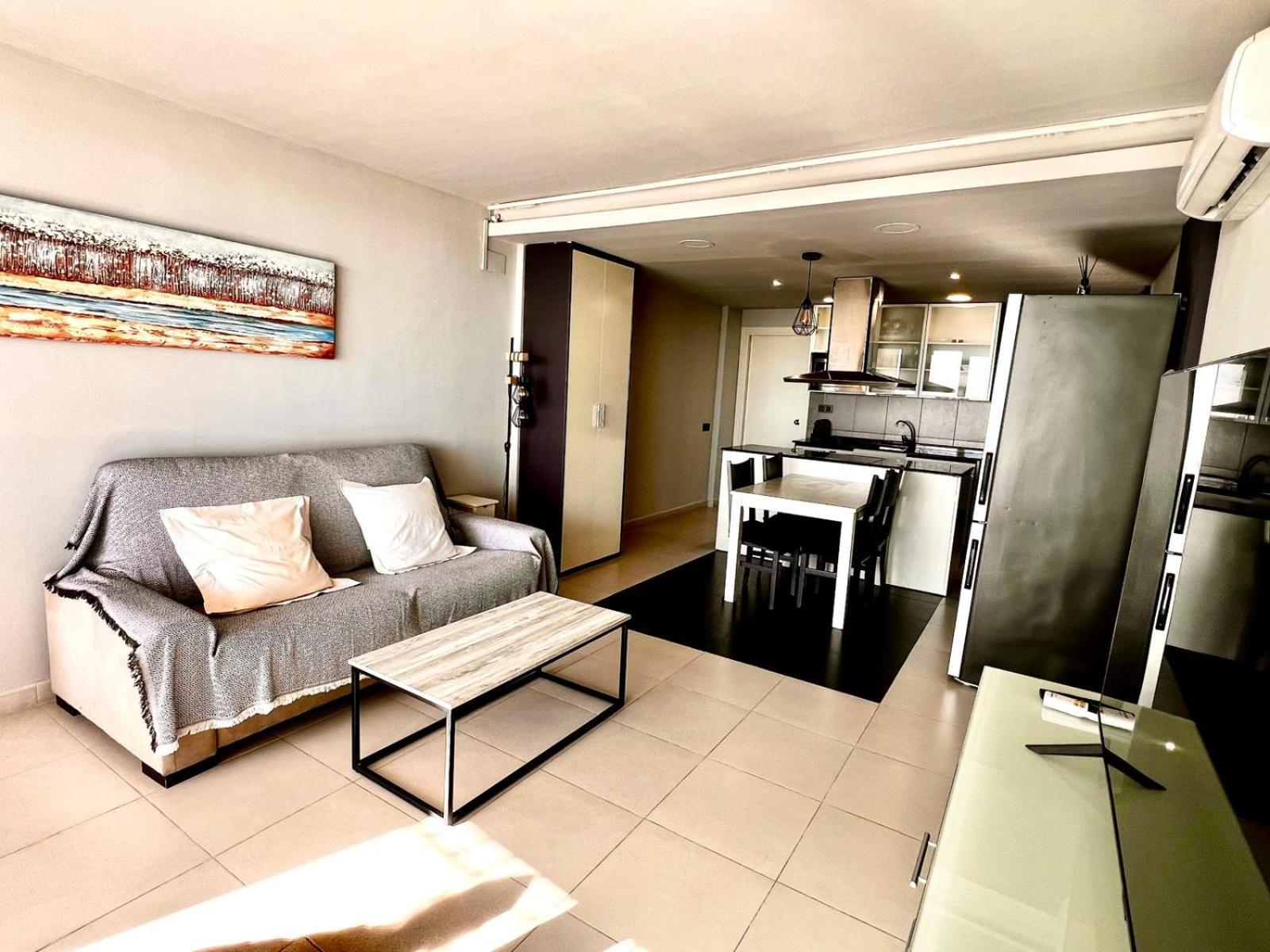 Apartaments Voramar Кембрилс Екстериор снимка