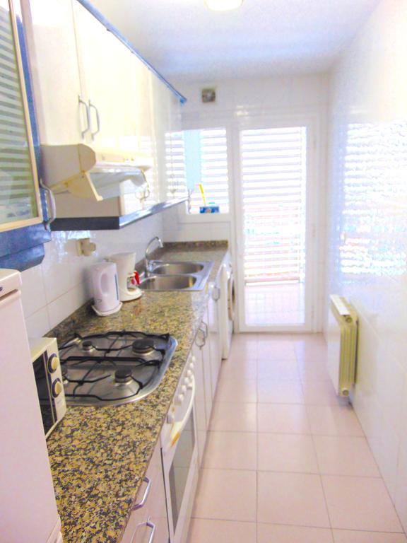 Apartaments Voramar Кембрилс Екстериор снимка