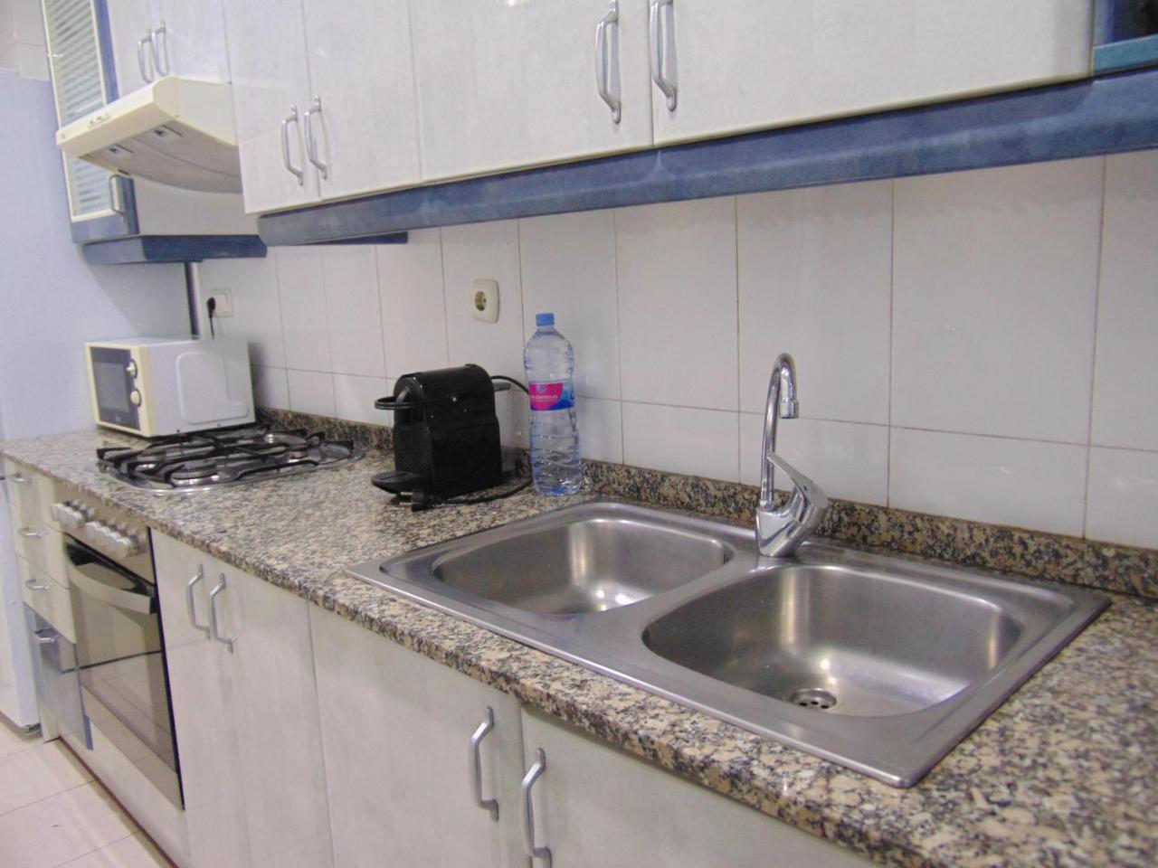 Apartaments Voramar Кембрилс Екстериор снимка
