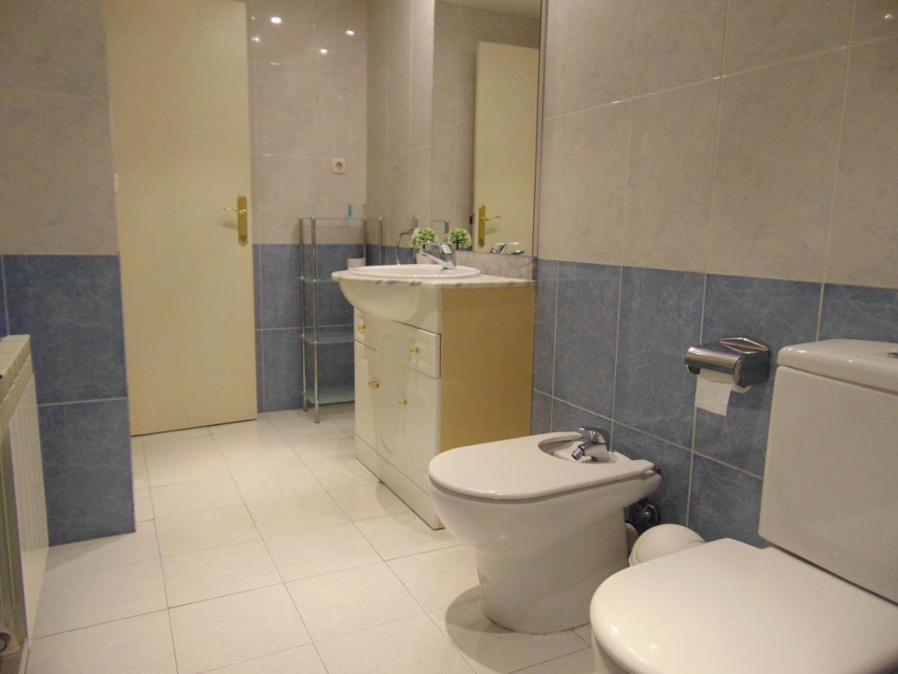 Apartaments Voramar Кембрилс Екстериор снимка