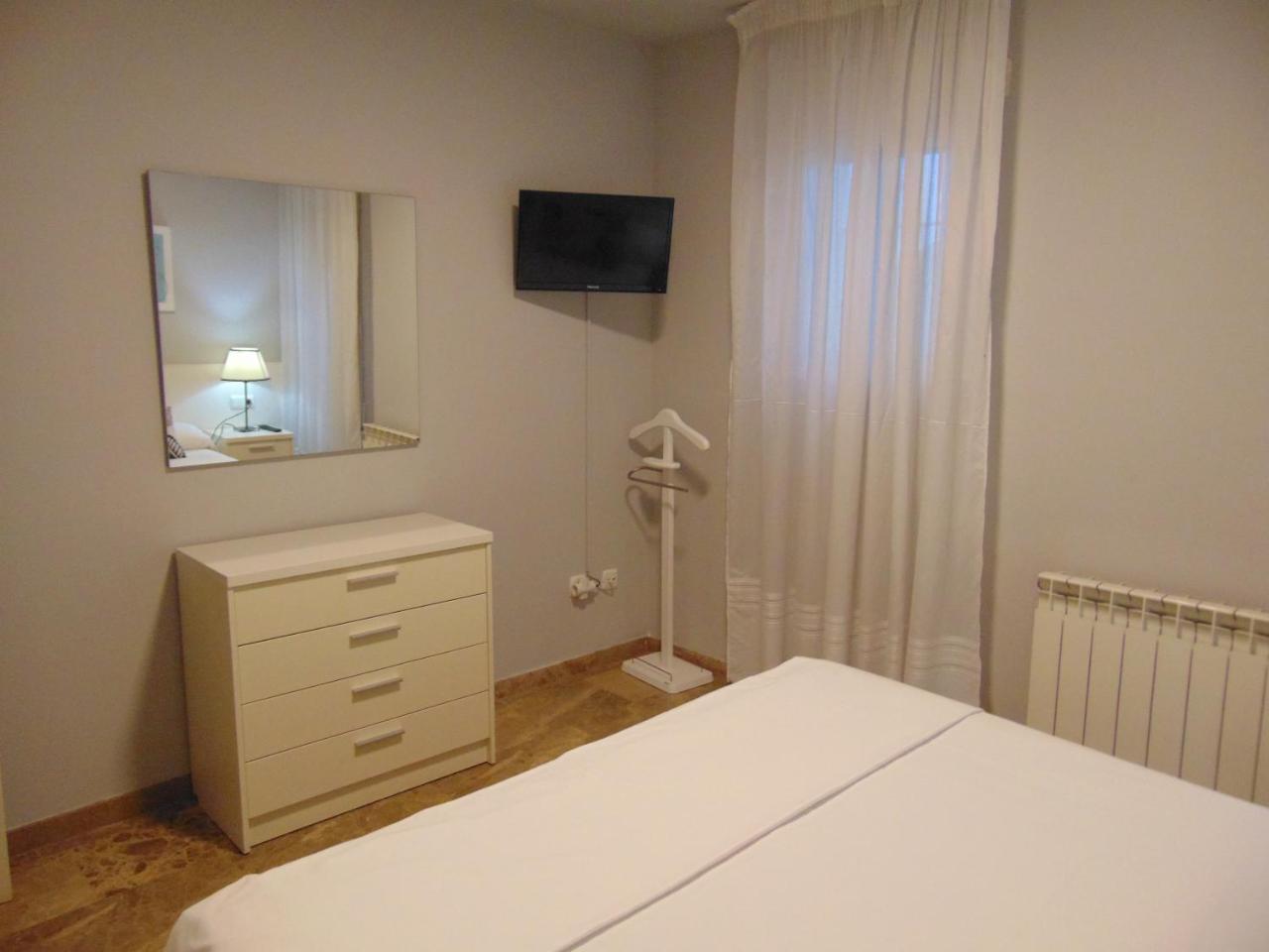 Apartaments Voramar Кембрилс Екстериор снимка